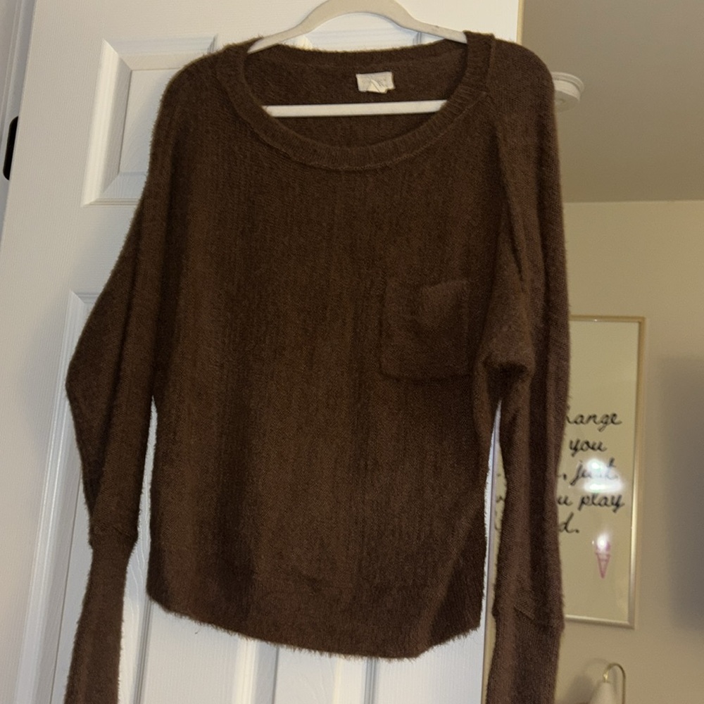 Brown Sweater - Picture 2 of 9